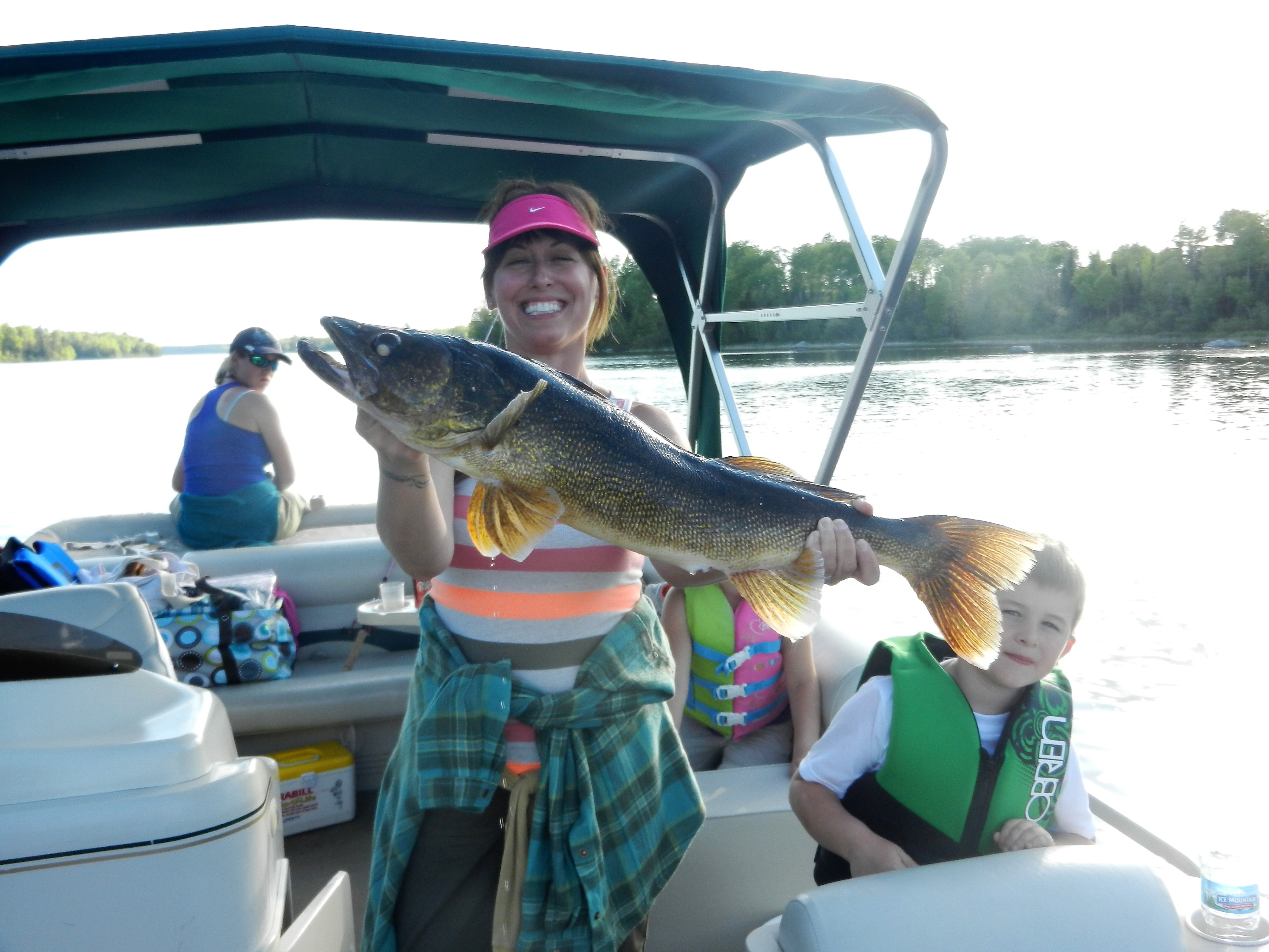 Top Minnesota Walleye Fishing Resorts-River Point Resort-Ely
