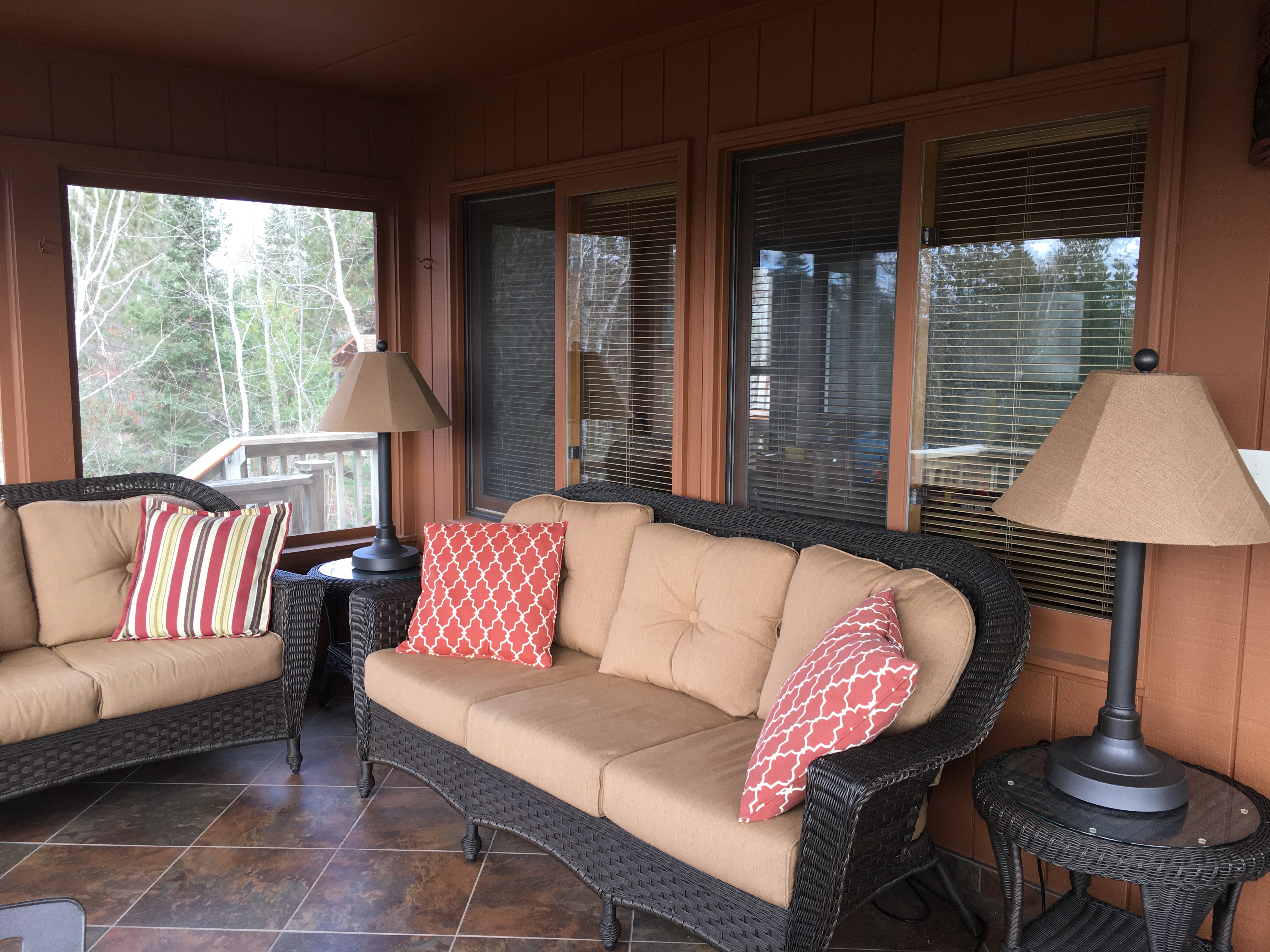 Ely Minnesota Vacation Home Rentals-Ely MN Cabins-River Point Resort Screen Porch